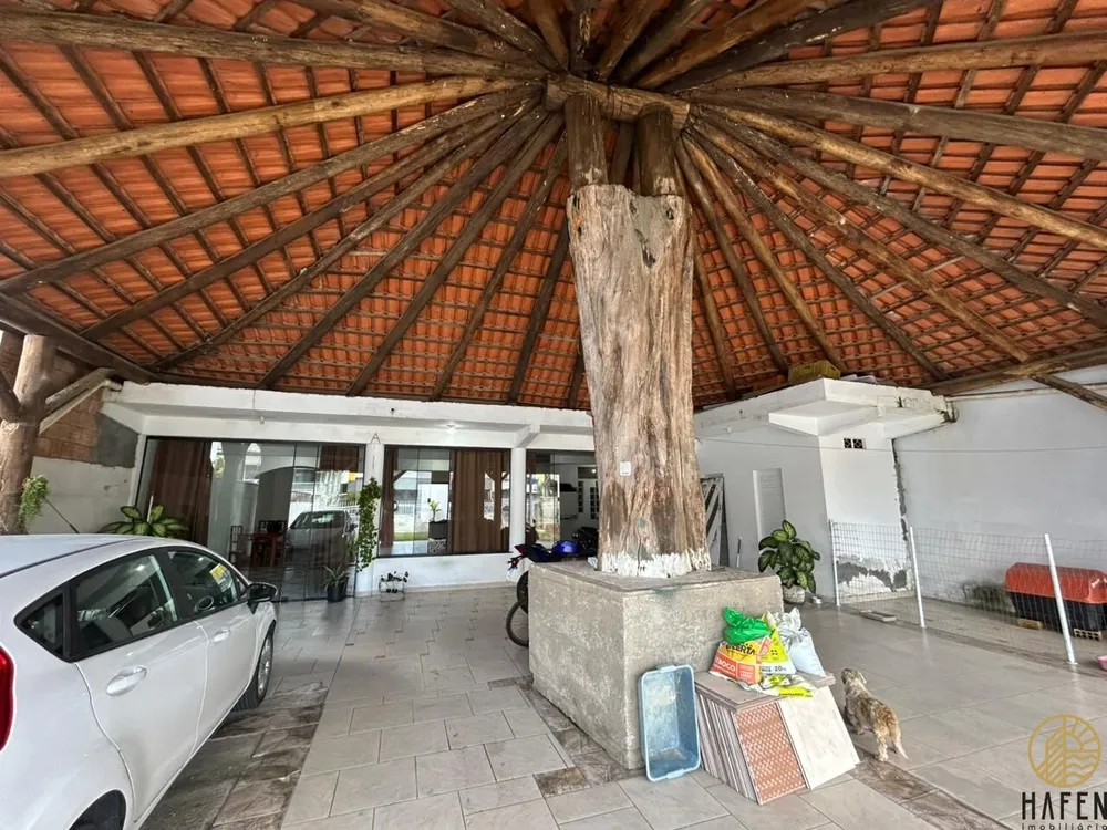 Casa, 3 quartos, 274 m² - Foto 2