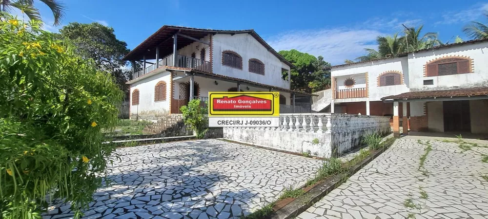 Casa à venda com 3 quartos, 600m² - Foto 1