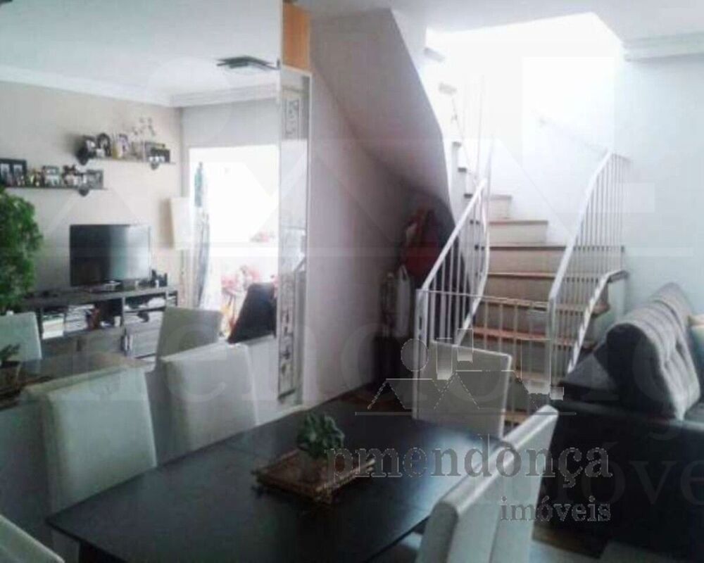 Apartamento à venda com 3 quartos, 242m² - Foto 2