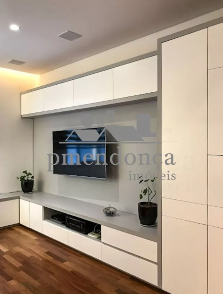 Apartamento à venda com 3 quartos, 131m² - Foto 1