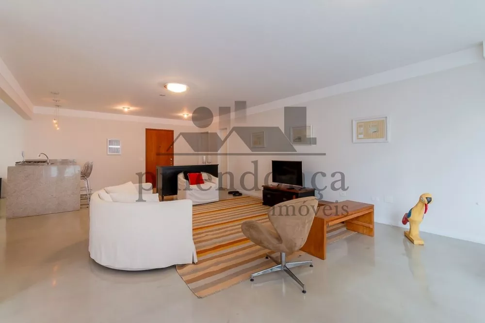 Apartamento à venda com 3 quartos, 176m² - Foto 4