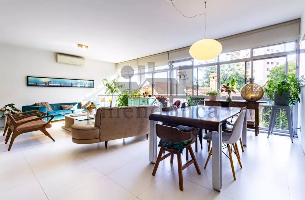 Apartamento, 3 quartos, 230 m² - Foto 1