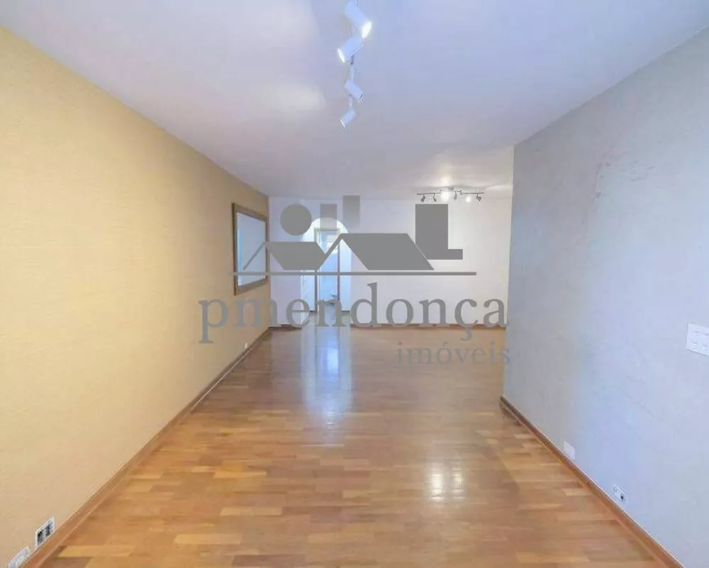 Apartamento à venda com 3 quartos, 135m² - Foto 3