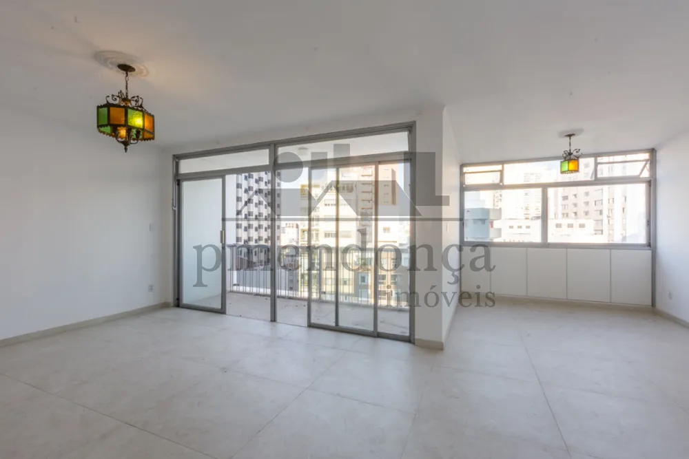 Apartamento, 3 quartos, 230 m² - Foto 1