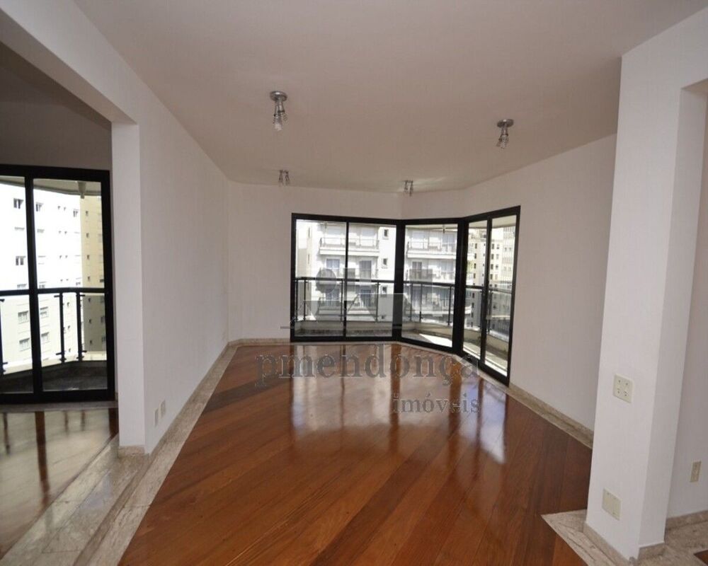 Apartamento, 3 quartos, 197 m² - Foto 1