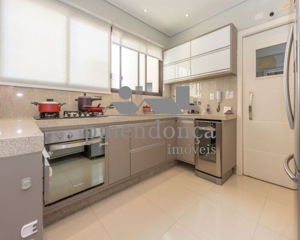 Apartamento, 3 quartos, 252 m² - Foto 1