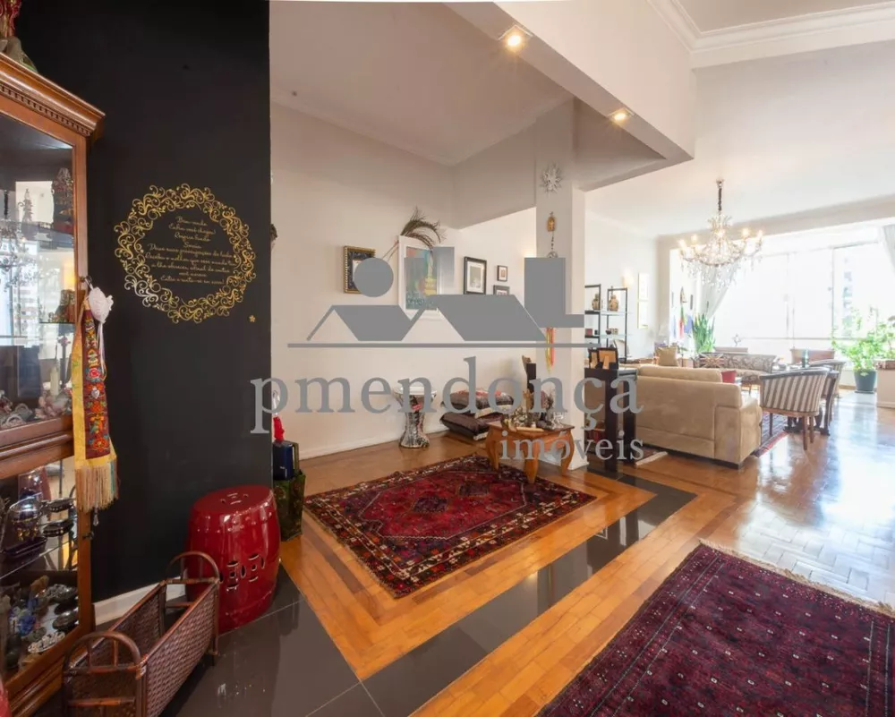 Apartamento, 3 quartos, 220 m² - Foto 1