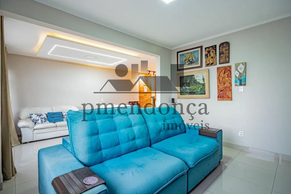 Apartamento, 3 quartos, 134 m² - Foto 2