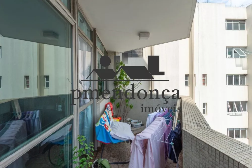 Apartamento à venda com 3 quartos, 186m² - Foto 2