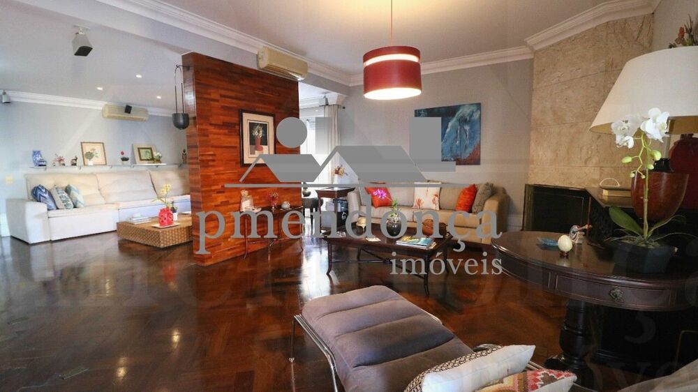 Apartamento, 3 quartos, 225 m² - Foto 1