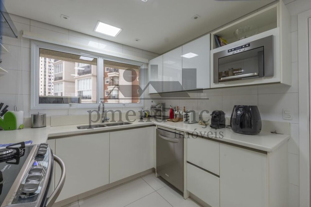 Apartamento à venda com 4 quartos, 190m² - Foto 8