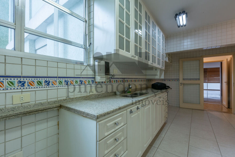 Apartamento, 3 quartos, 188 m² - Foto 2