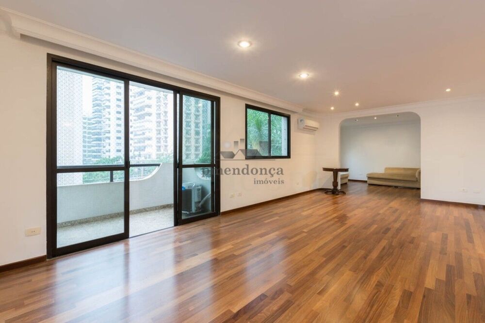Apartamento, 4 quartos, 213 m² - Foto 2