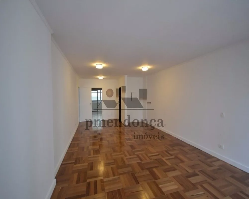 Apartamento à venda com 3 quartos, 158m² - Foto 2