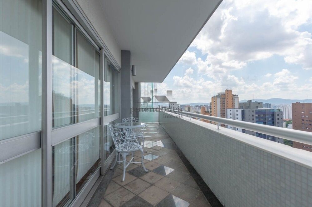 Apartamento, 3 quartos, 207 m² - Foto 2