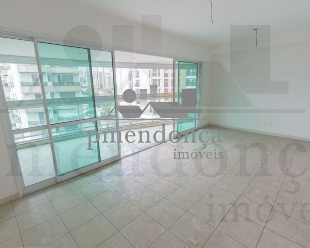 Apartamento à venda com 3 quartos, 157m² - Foto 2