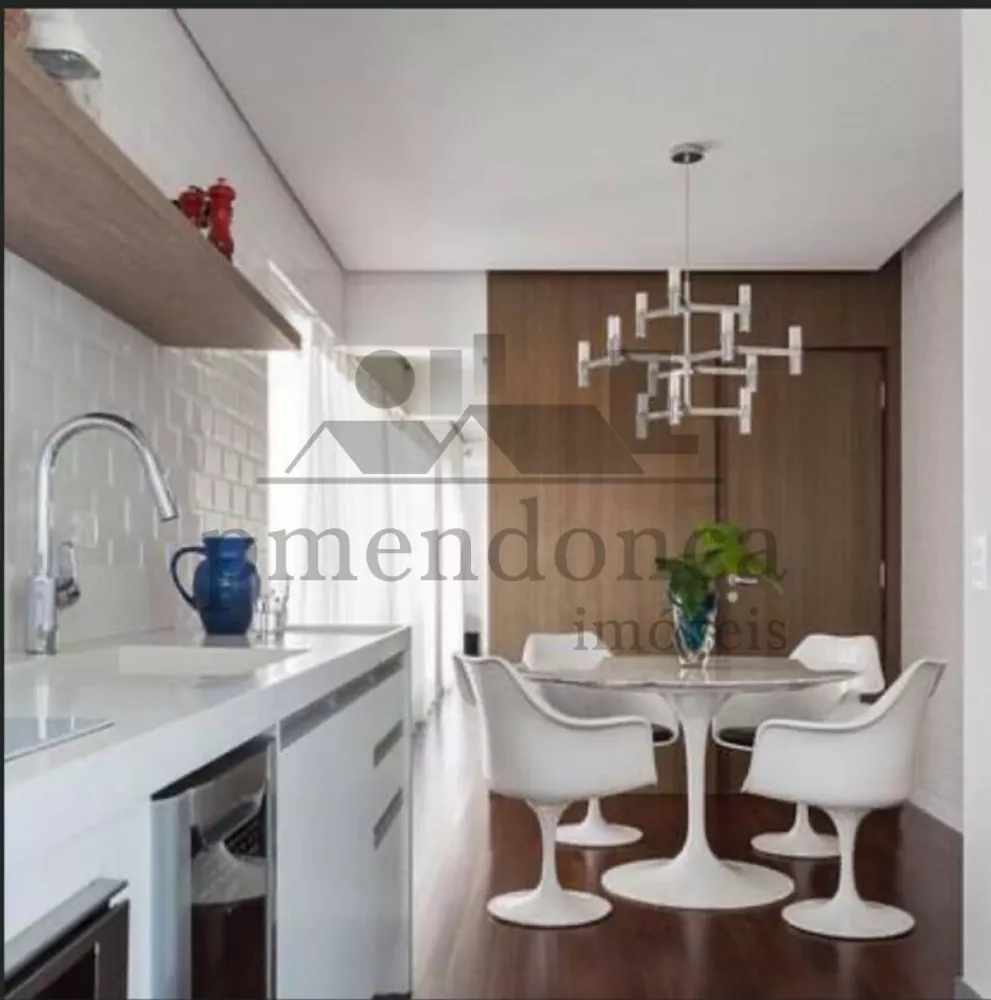 Apartamento à venda com 3 quartos, 156m² - Foto 2