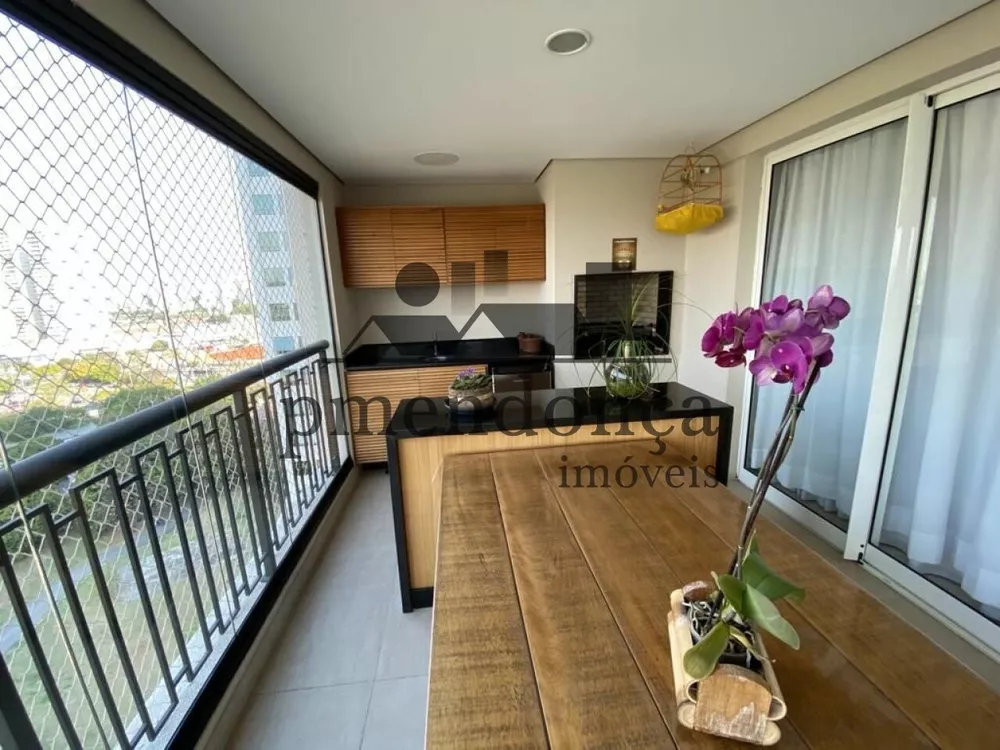 Apartamento à venda com 3 quartos, 163m² - Foto 1