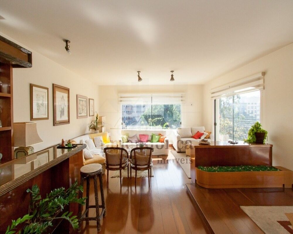 Apartamento, 4 quartos, 230 m² - Foto 1