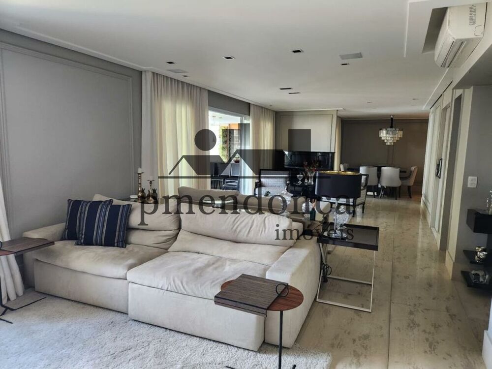 Apartamento, 3 quartos, 202 m² - Foto 1