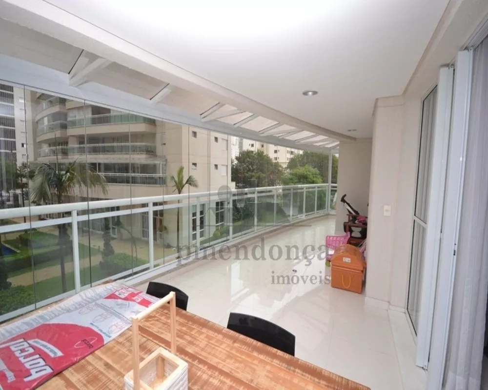 Apartamento à venda com 3 quartos, 155m² - Foto 3