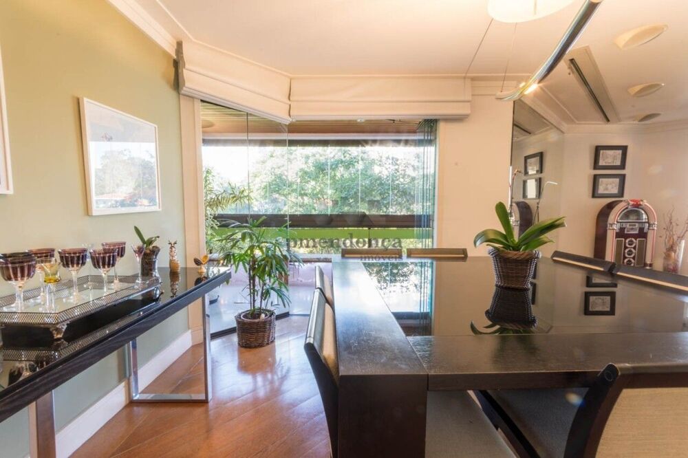 Apartamento à venda com 3 quartos, 177m² - Foto 4