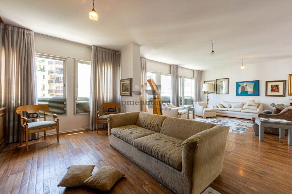 Apartamento, 3 quartos, 240 m² - Foto 1