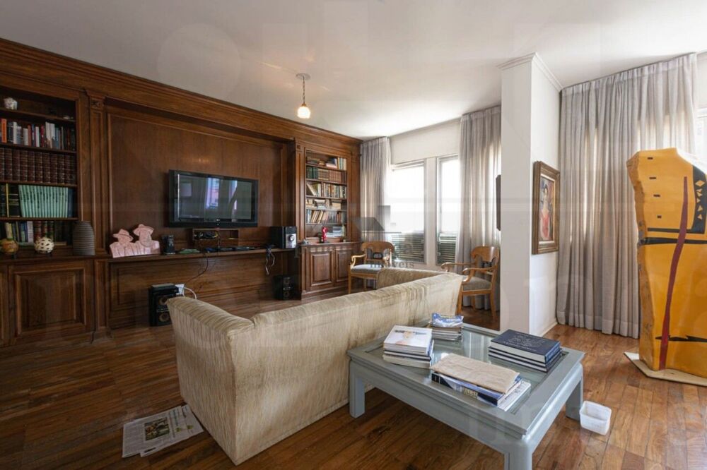Apartamento, 3 quartos, 240 m² - Foto 2