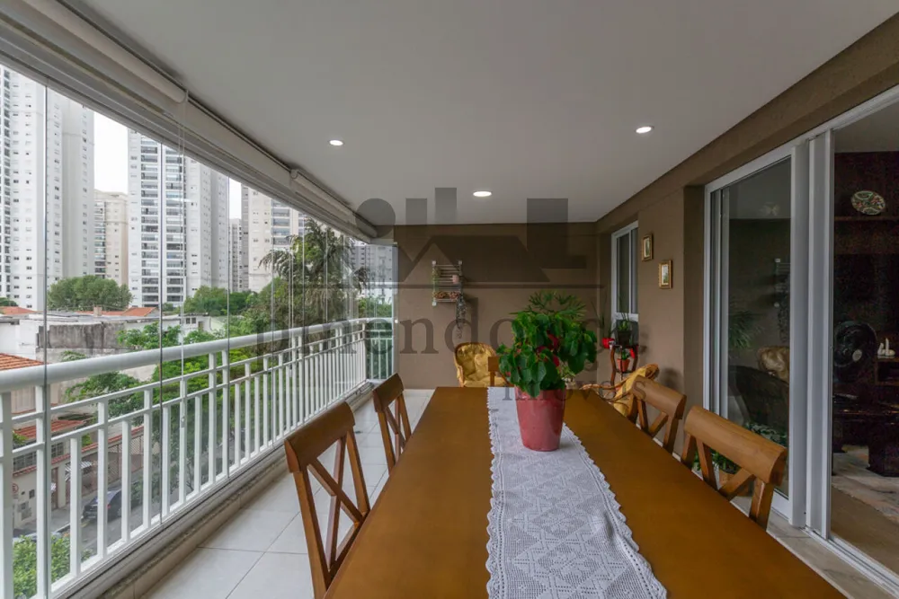 Apartamento, 3 quartos, 146 m² - Foto 1
