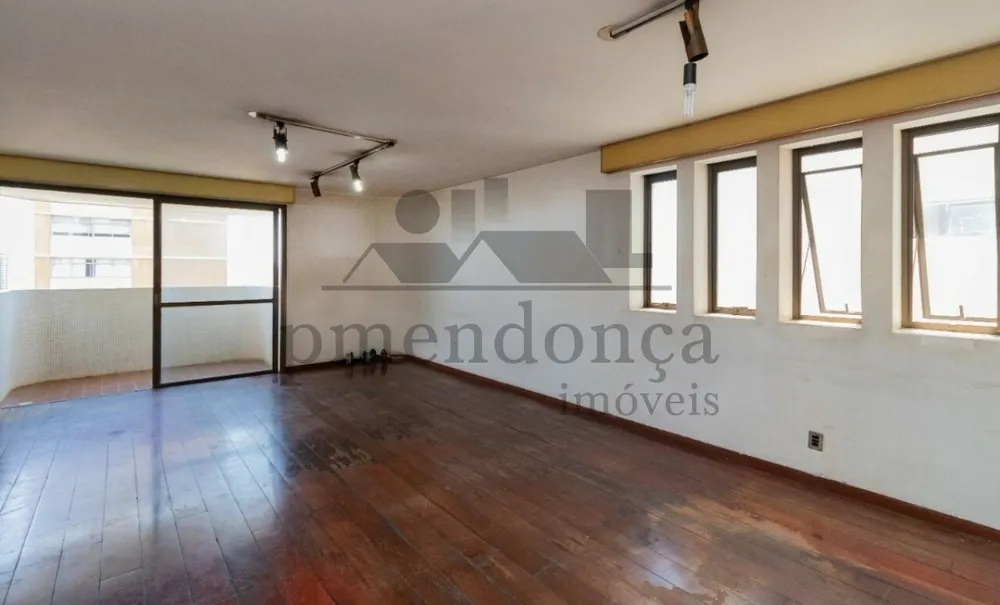 Apartamento, 3 quartos, 220 m² - Foto 2