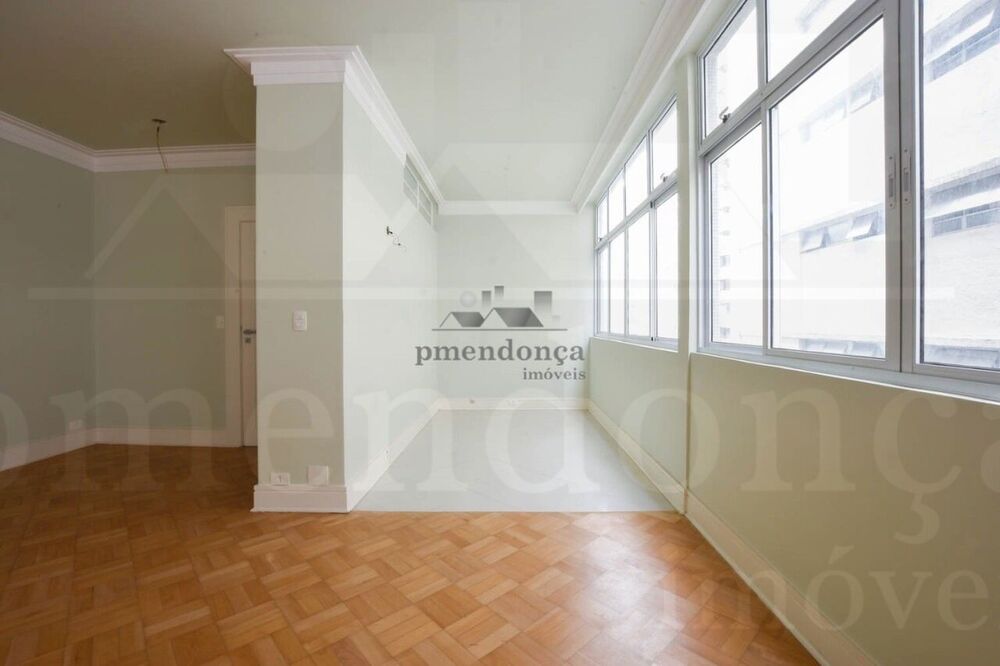 Apartamento à venda com 3 quartos, 168m² - Foto 4