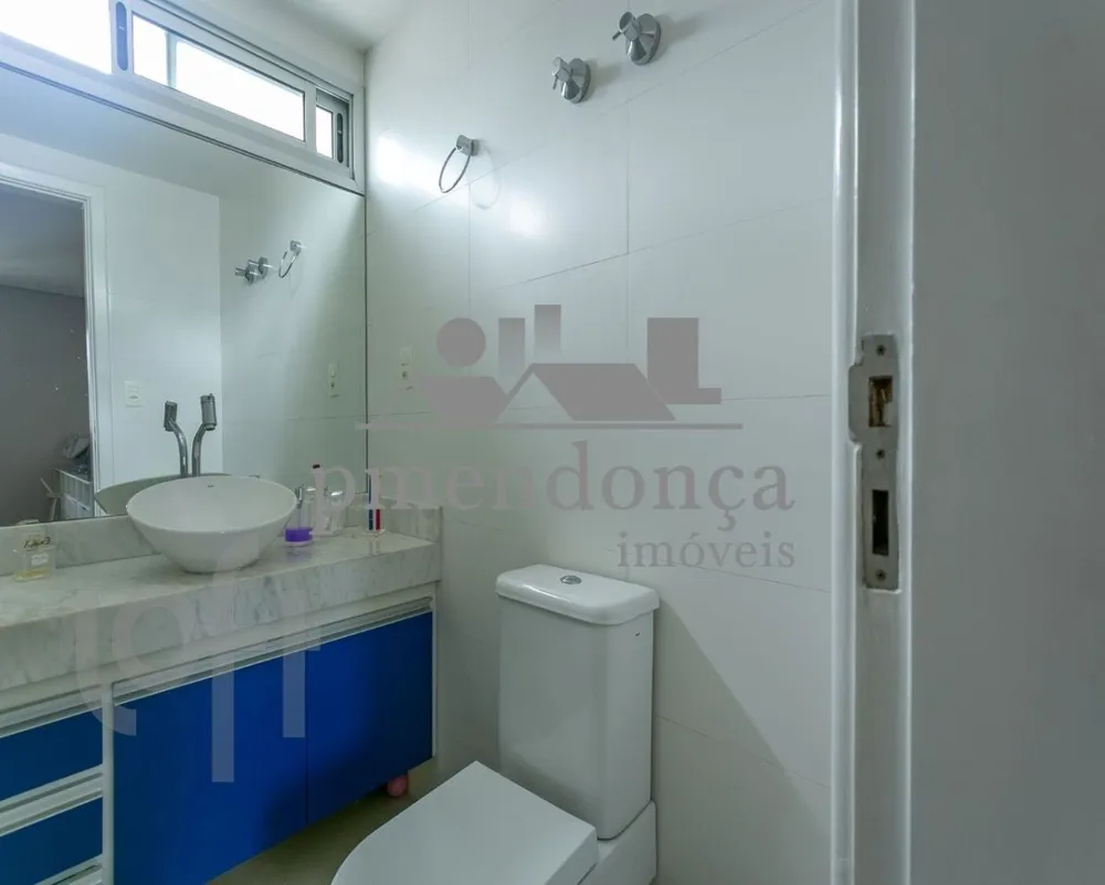 Apartamento, 3 quartos, 216 m² - Foto 2