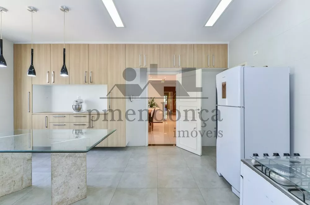 Apartamento à venda com 3 quartos, 191m² - Foto 15