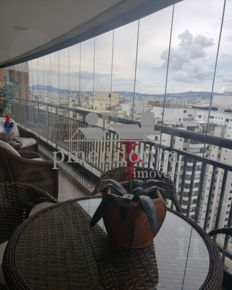 Apartamento, 3 quartos, 221 m² - Foto 2