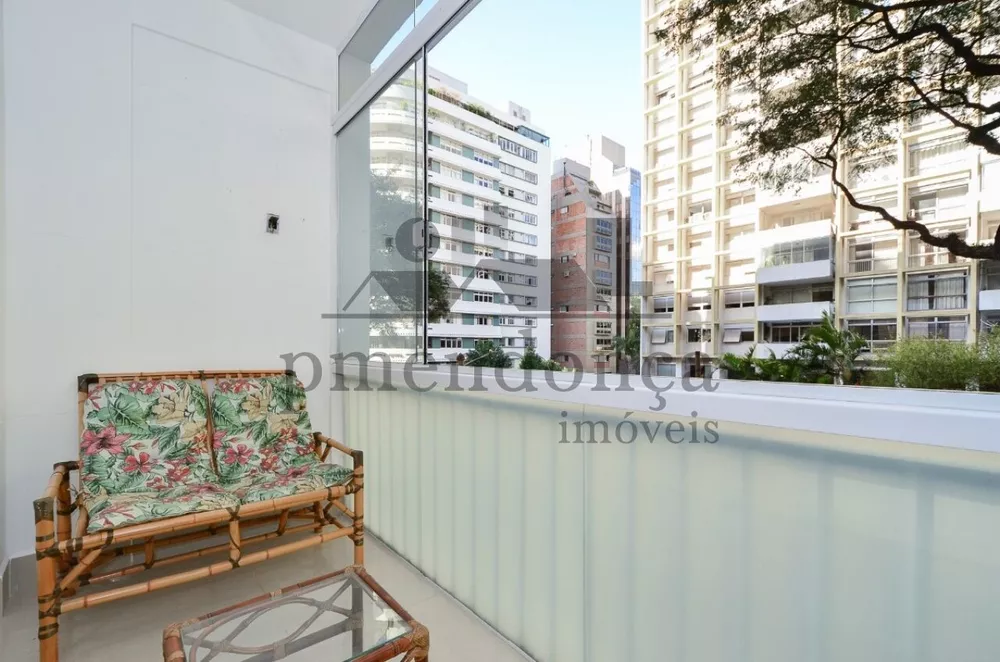 Apartamento à venda com 3 quartos, 252m² - Foto 3