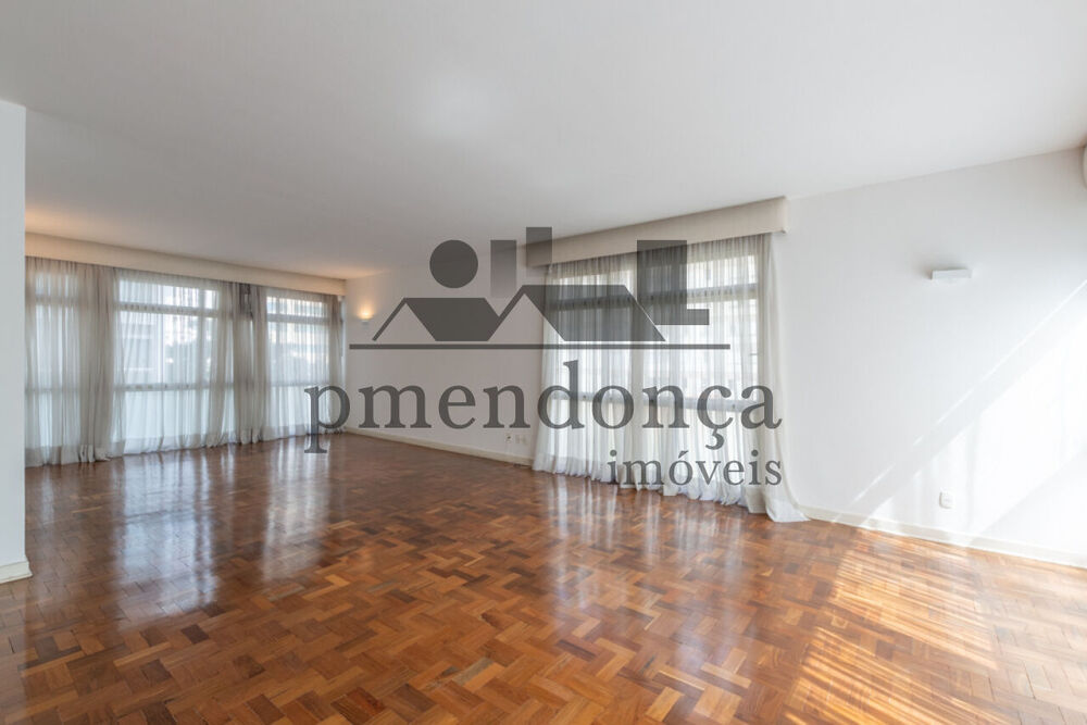 Apartamento, 3 quartos, 243 m² - Foto 2
