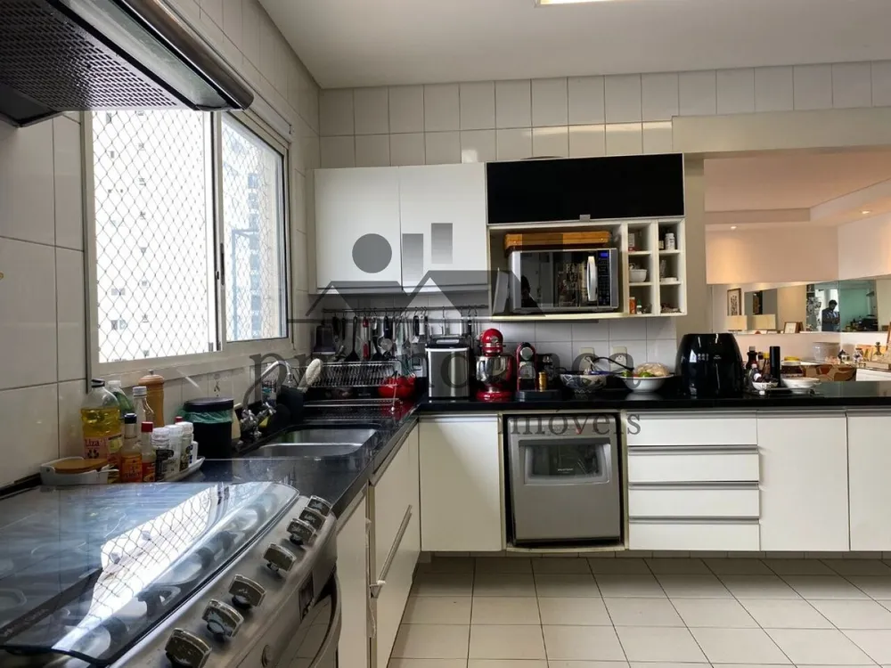 Apartamento, 3 quartos, 210 m² - Foto 2