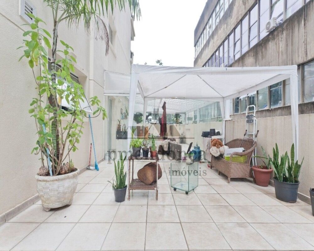 Apartamento, 3 quartos, 240 m² - Foto 1