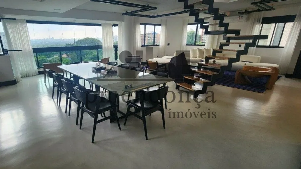 Apartamento, 2 quartos, 240 m² - Foto 1