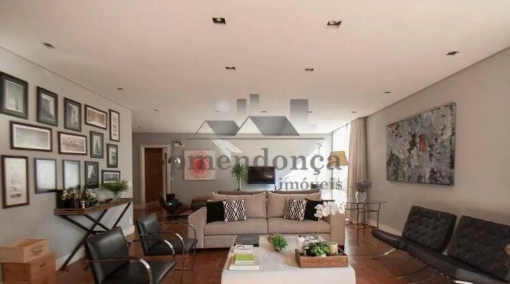 Apartamento, 3 quartos, 240 m² - Foto 1