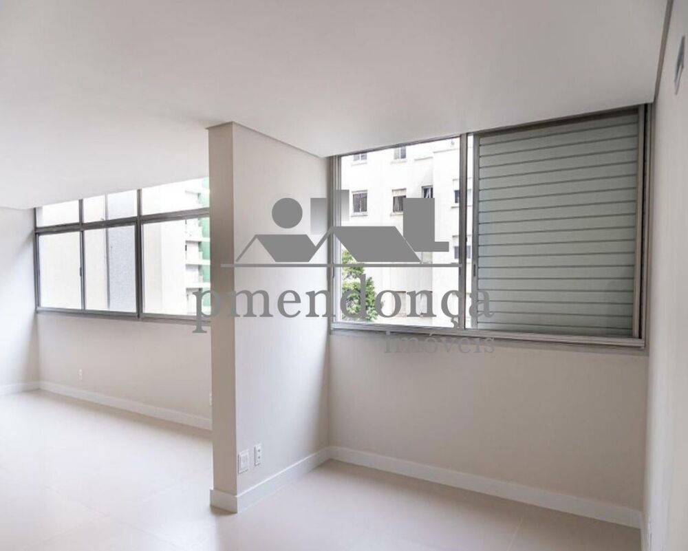 Apartamento à venda com 3 quartos, 236m² - Foto 1