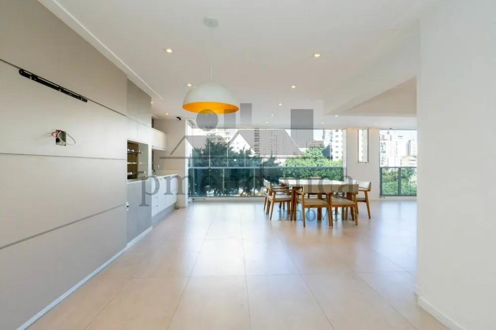 Apartamento, 3 quartos, 236 m² - Foto 2