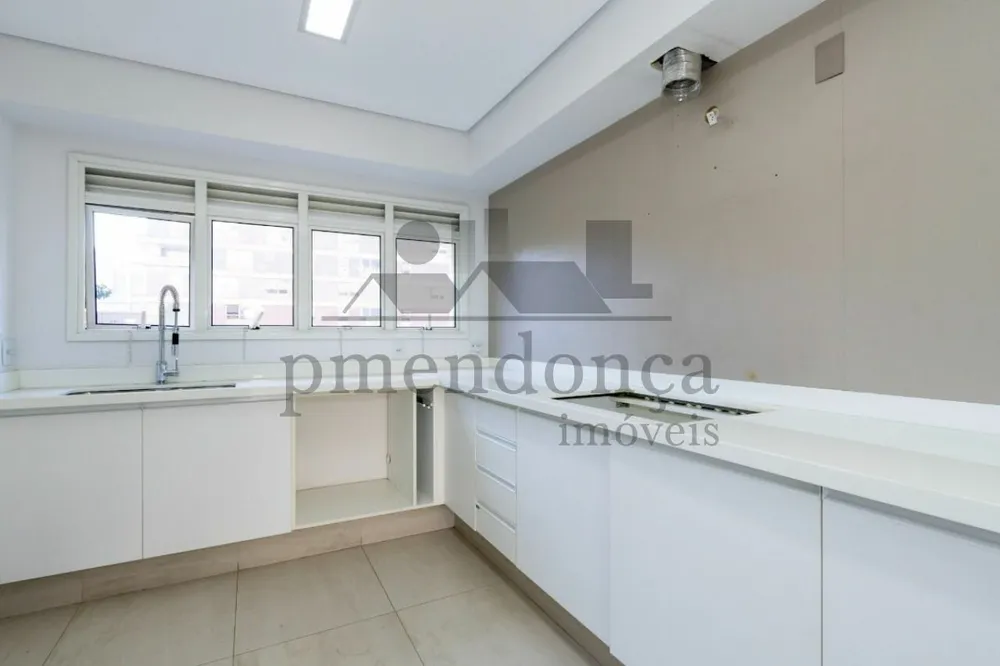 Apartamento, 3 quartos, 236 m² - Foto 2