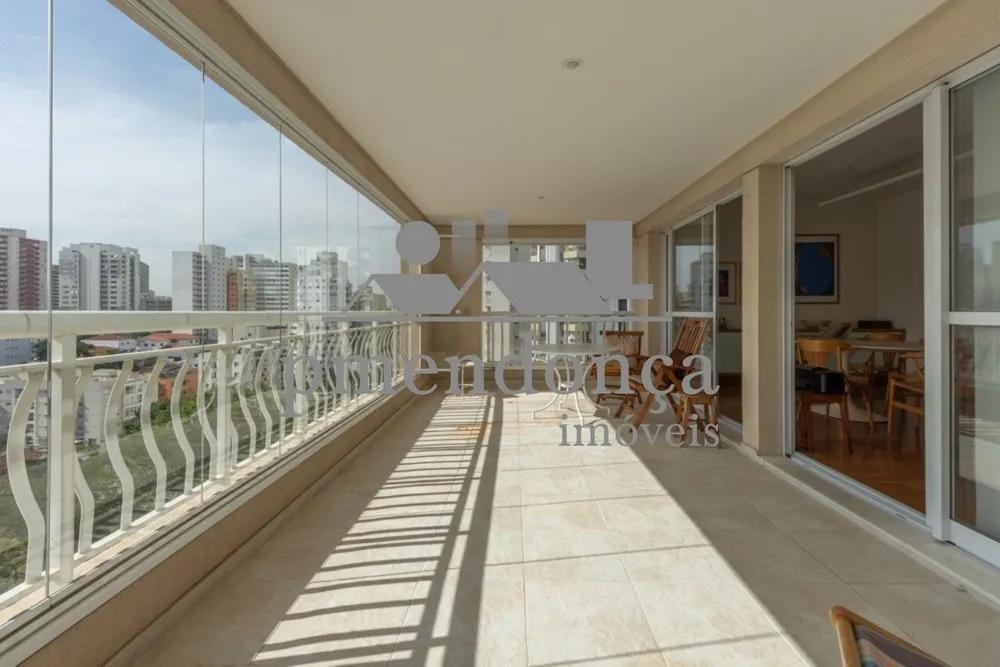 Apartamento, 3 quartos, 167 m² - Foto 2