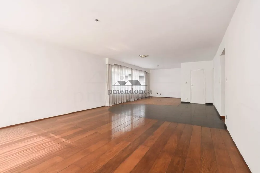 Apartamento à venda com 3 quartos, 220m² - Foto 4