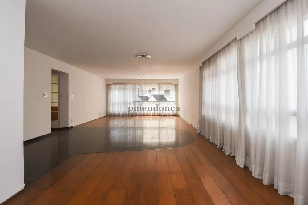 Apartamento à venda com 3 quartos, 220m² - Foto 3