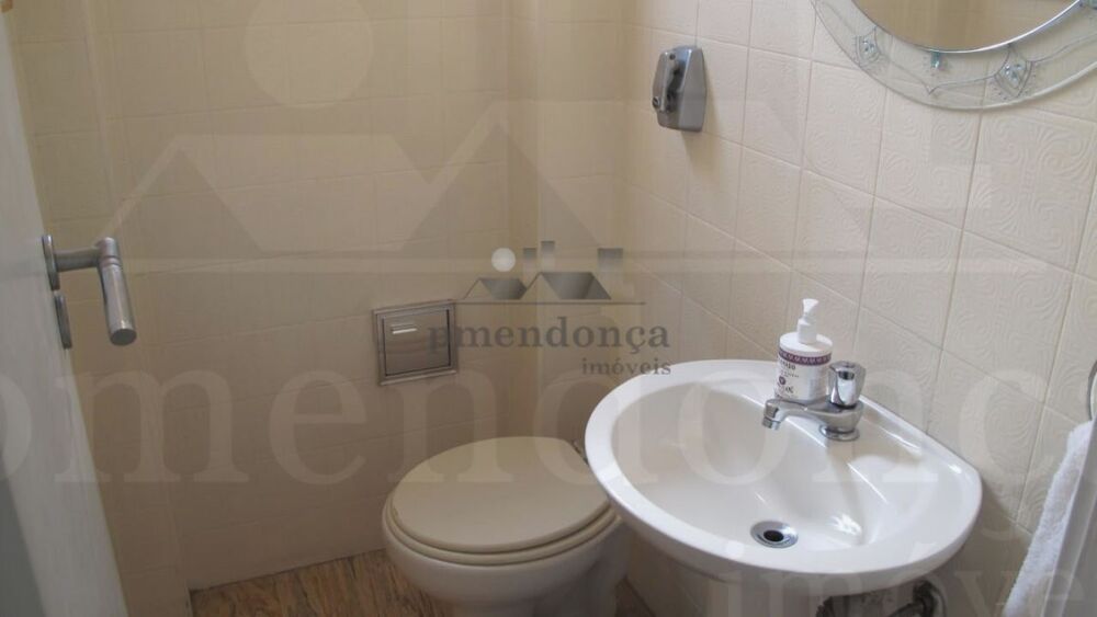 Apartamento à venda com 4 quartos, 201m² - Foto 9