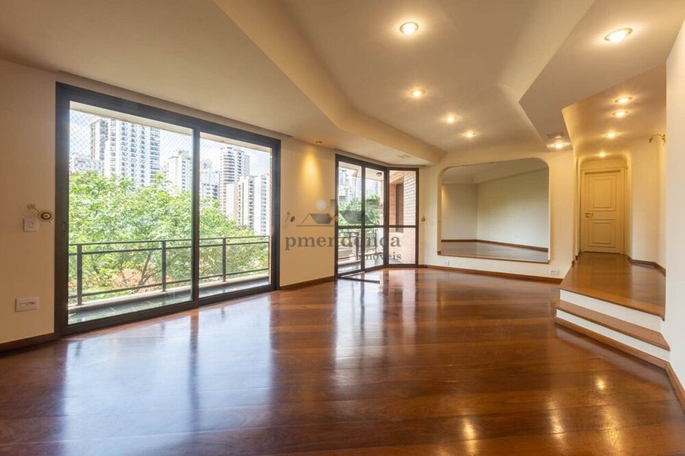 Apartamento à venda com 4 quartos, 298m² - Foto 1