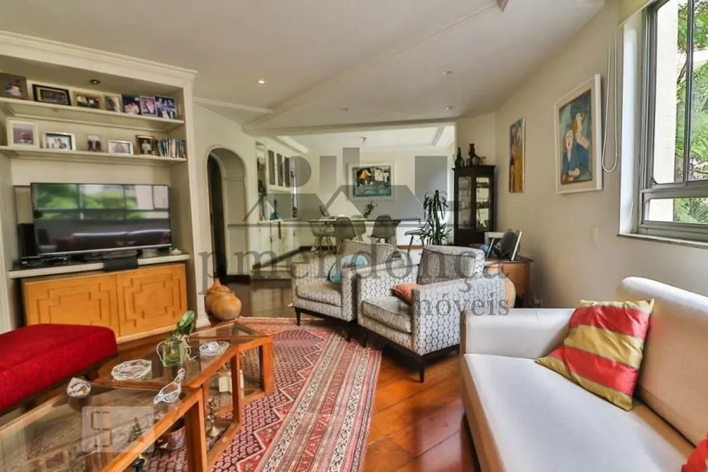 Apartamento, 4 quartos, 210 m² - Foto 1