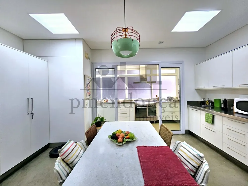 Apartamento, 3 quartos, 276 m² - Foto 2